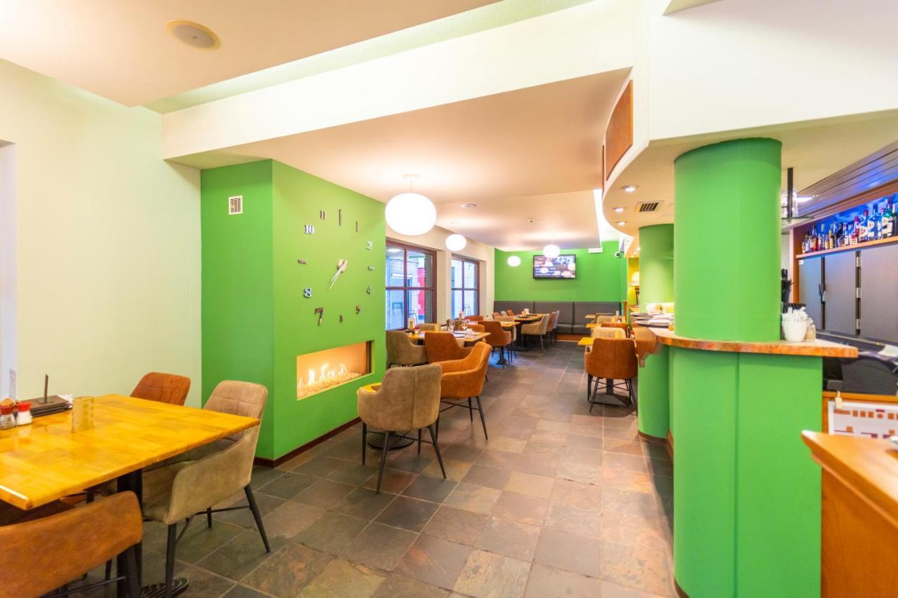 Hotel Ambiotel 통게렌 외부 사진