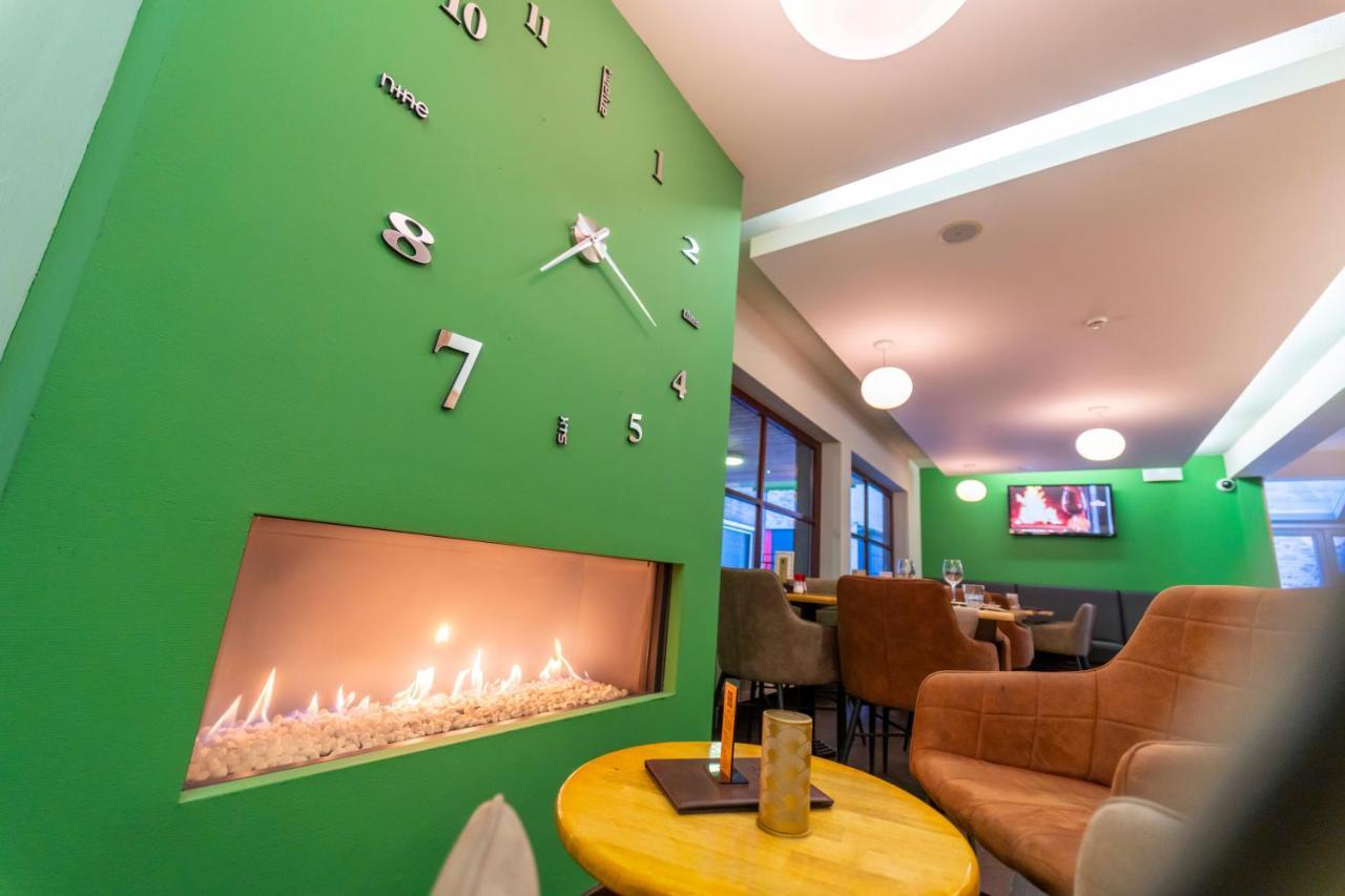 Hotel Ambiotel 통게렌 외부 사진