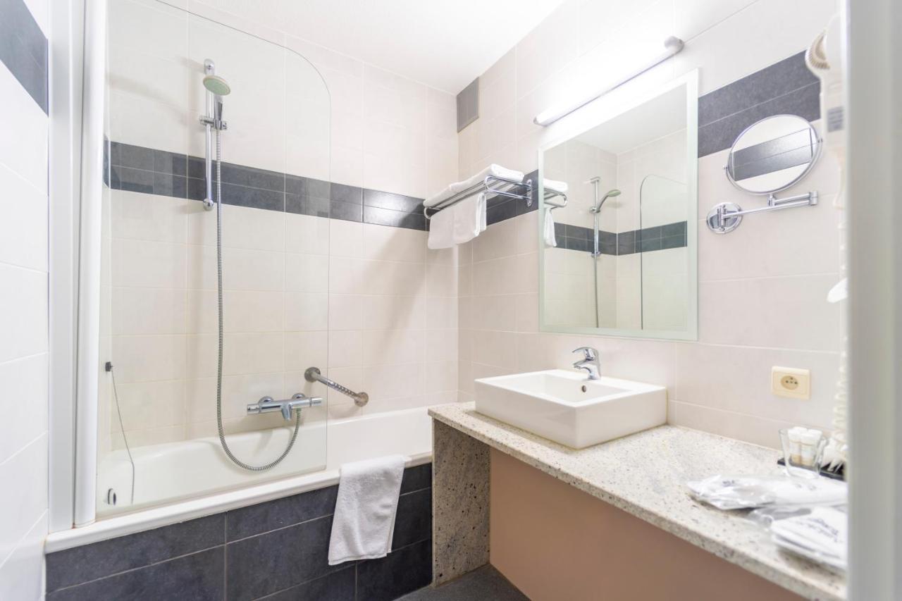 Hotel Ambiotel 통게렌 외부 사진